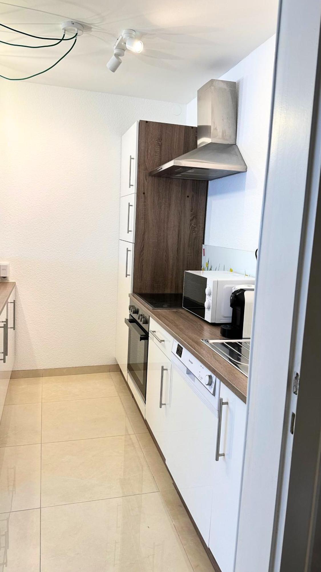 New - Cozy Apartment,kitchen,netflix And Apartment